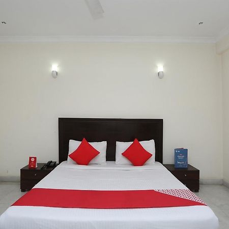 סוניפאט Oyo Hotel Inn Way מראה חיצוני תמונה
